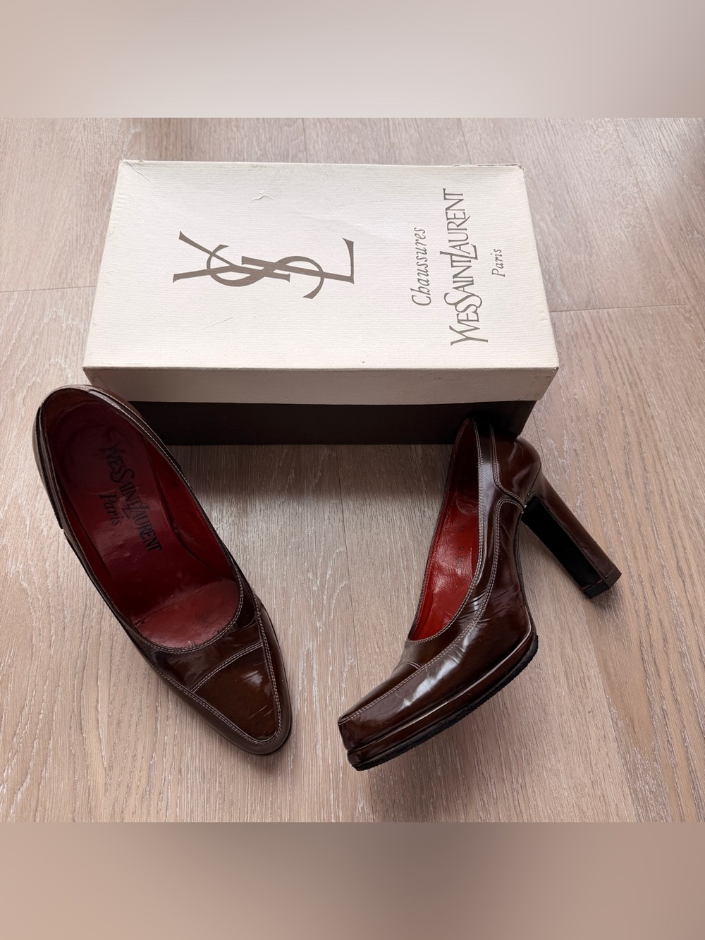 Vintage YSL licorne brown patent leather heels